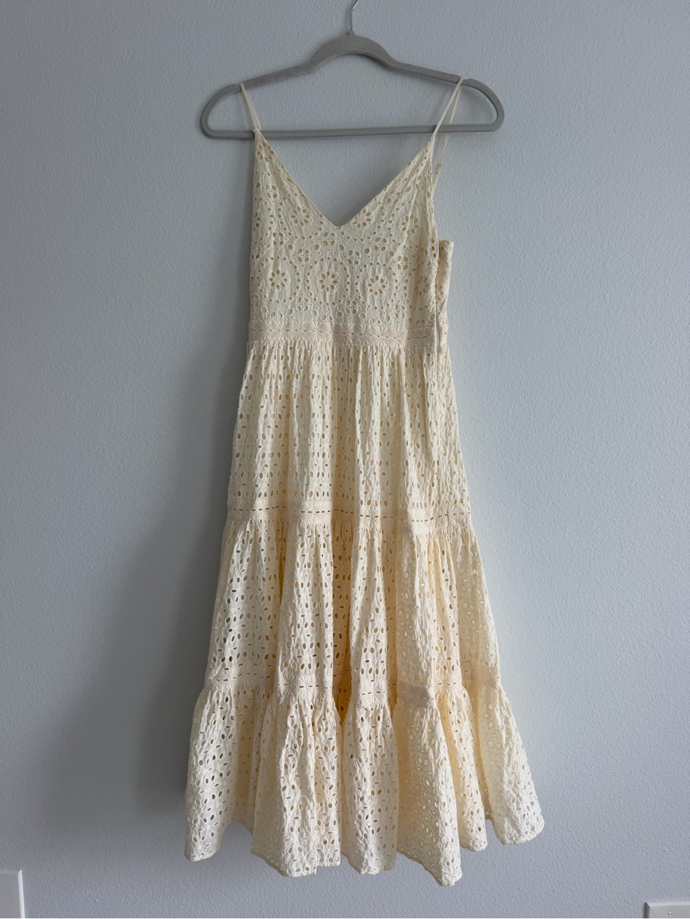 H&M Cream Eyelet Tiered Midi Dress